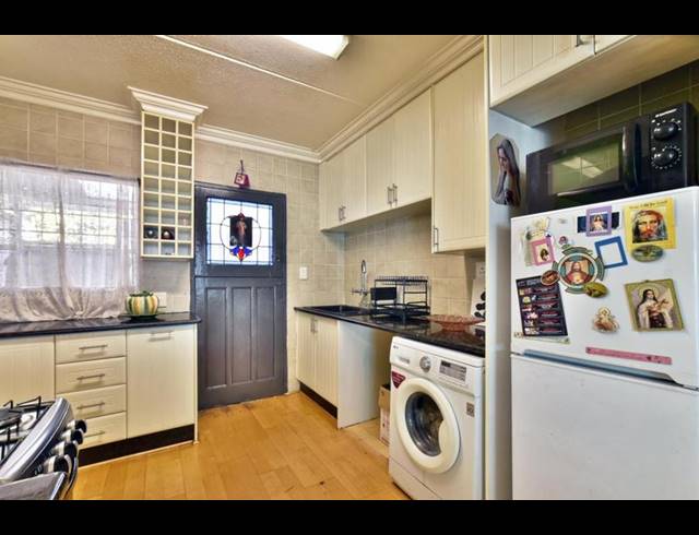 3 BEDROOM TOWNHOUSE FOR SALE IN BEDFORD GARDENS